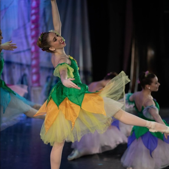 Meet your Posher, Meredith - Picture 5 of 5